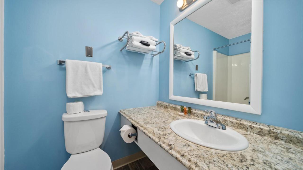 Grand Traverse Motel مدينة ترافيرز المظهر الخارجي الصورة