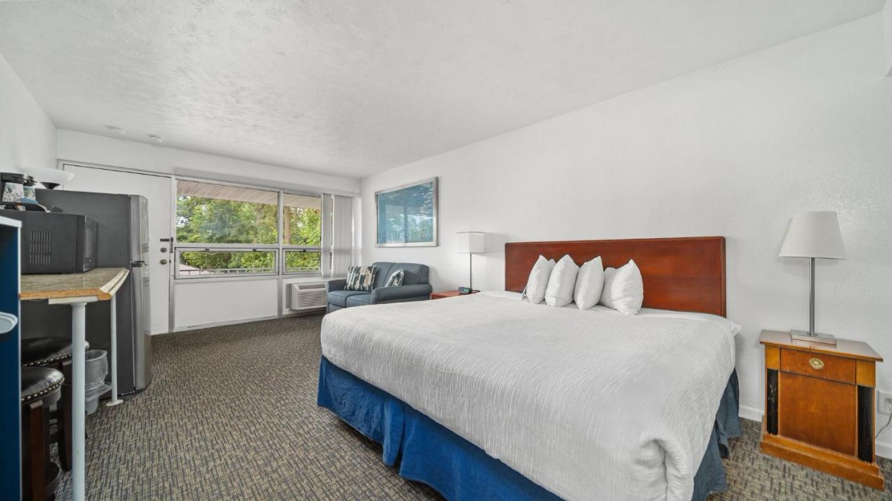 Grand Traverse Motel مدينة ترافيرز المظهر الخارجي الصورة