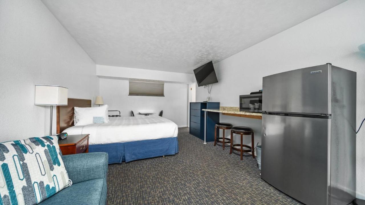 Grand Traverse Motel مدينة ترافيرز المظهر الخارجي الصورة