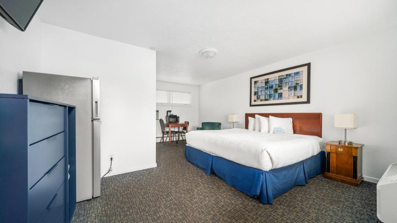 Grand Traverse Motel مدينة ترافيرز المظهر الخارجي الصورة